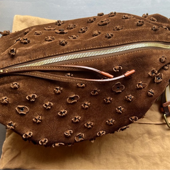 Louis Vuitton limited edition suede Onatah Fleurs GM hobo bag - Picture 8 of 11